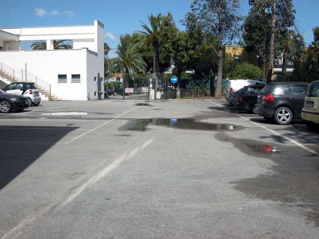 Hotel Calabresi San Benedetto del Tronto Exterior foto
